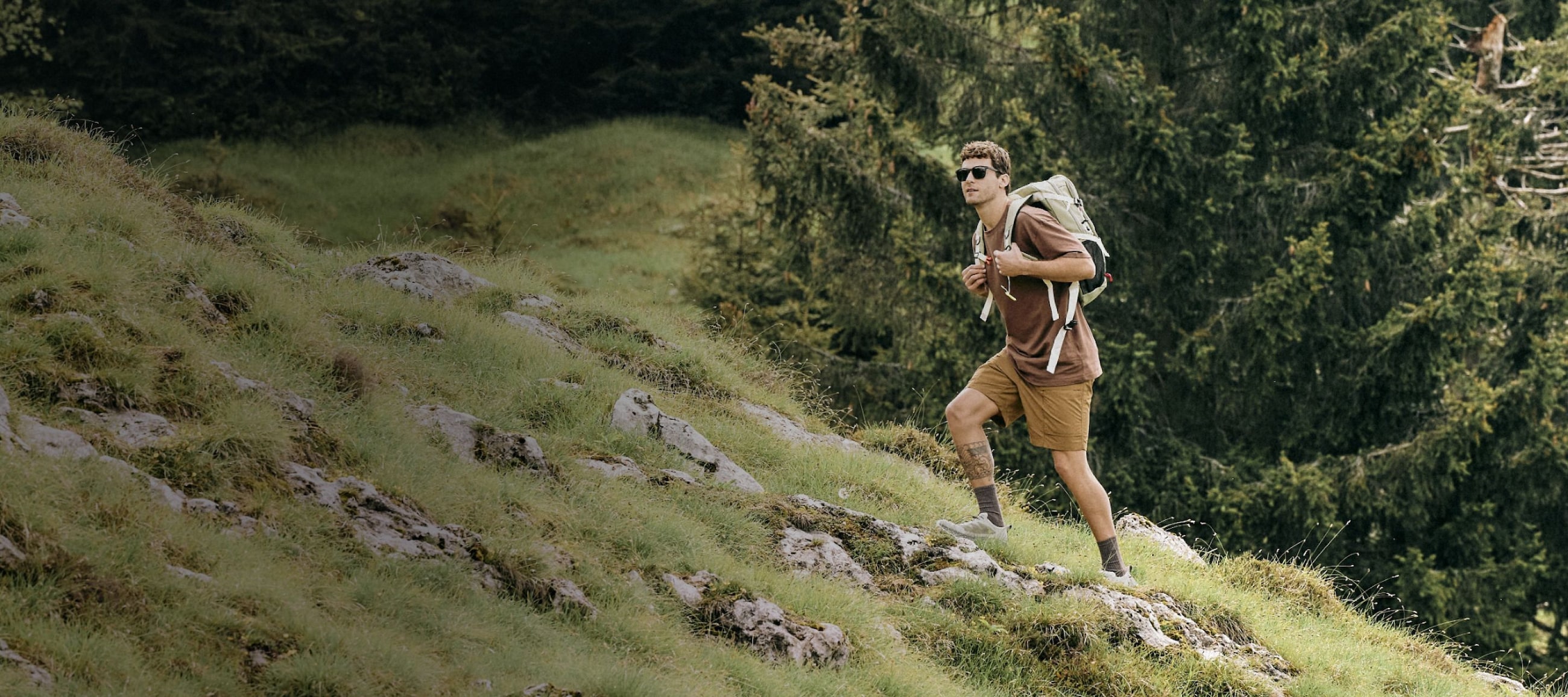 TRAIL-RATED FRAMES-Built for dirt, grit, and the daily grind. Clarity, durability, and grip that keep you moving, from single-track to sidewalk.